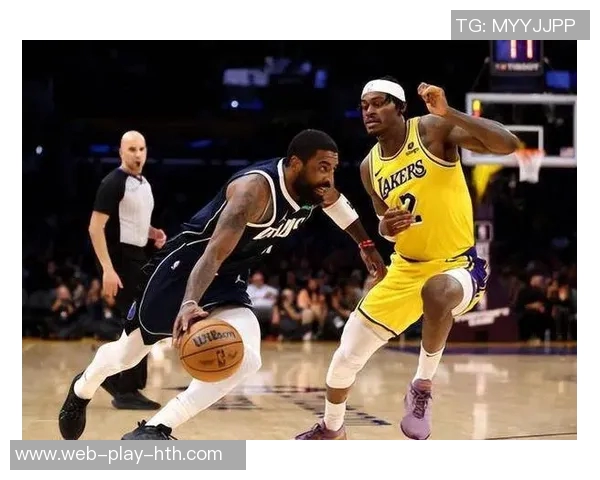 范德比尔特回忆2016年与詹姆斯合影并称其为历史最佳球员