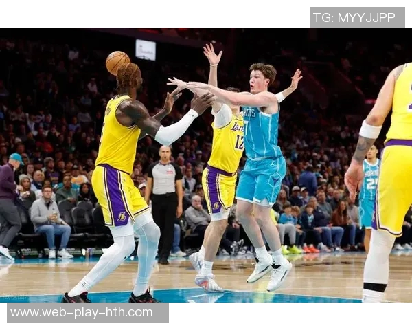 34号秀卡尔克布伦纳前四场比赛命中率高达905展现超强实力 34号秀卡尔克布伦纳前四场比赛命中率高达905展现超强实力